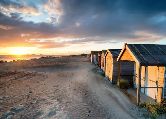 3Bd Family Beach Retreat In West Wittering